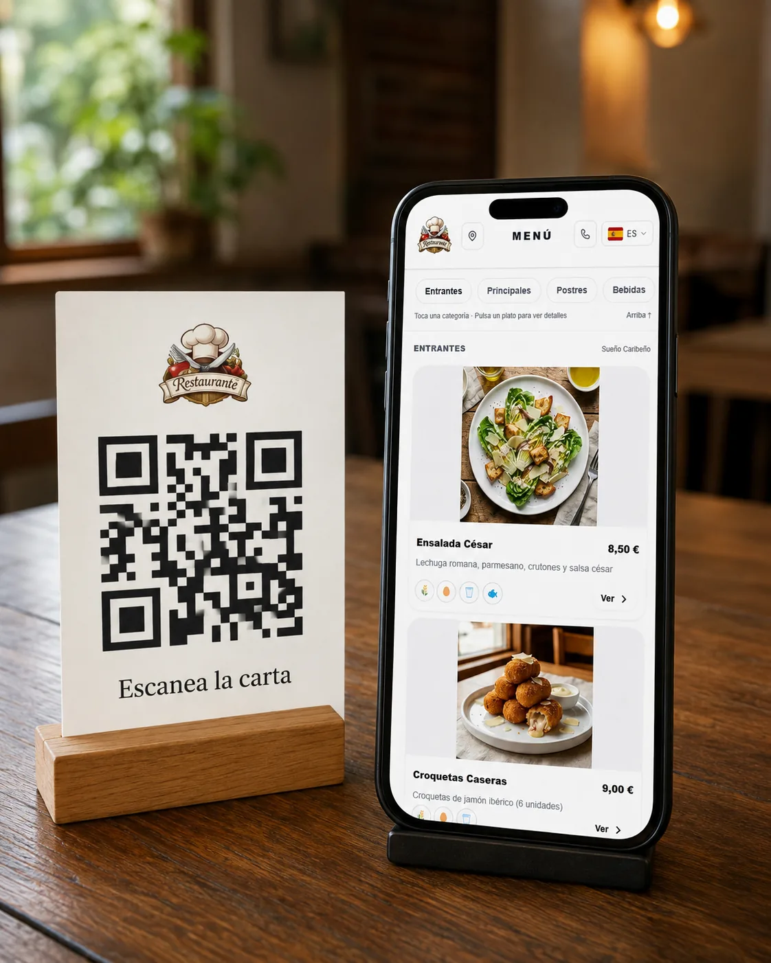 Soporte con código QR junto a un móvil que muestra la carta digital en una mesa de restaurante